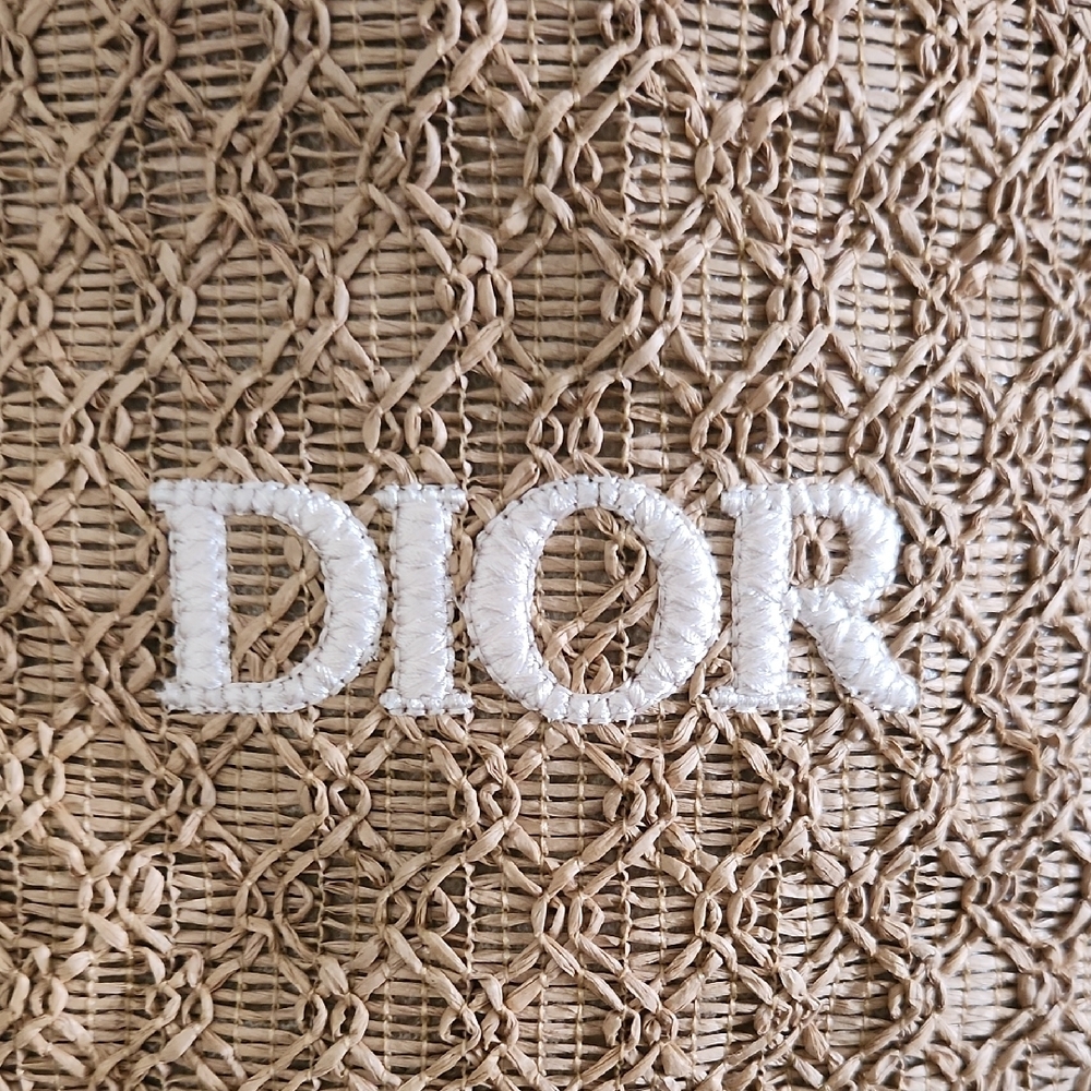 Raffia Mini Tote! Spring And Summer Are Coming Soon! - Picture 3 of 6